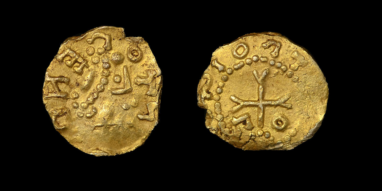 EARLY CONTINENTAL (MEROVINGIAN FRANCE) GOLD TREMISSIUS
