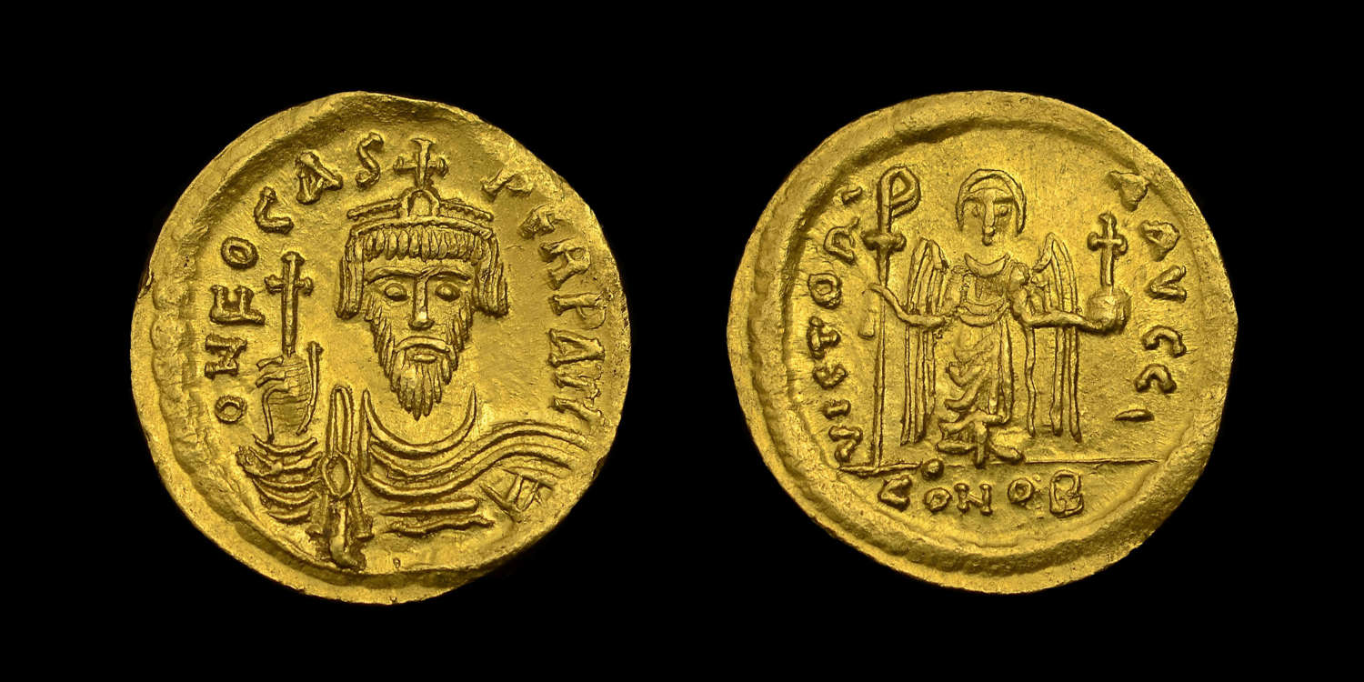 PHOCAS, GOLD SOLIDUS OF CONSTANTINOPLE
